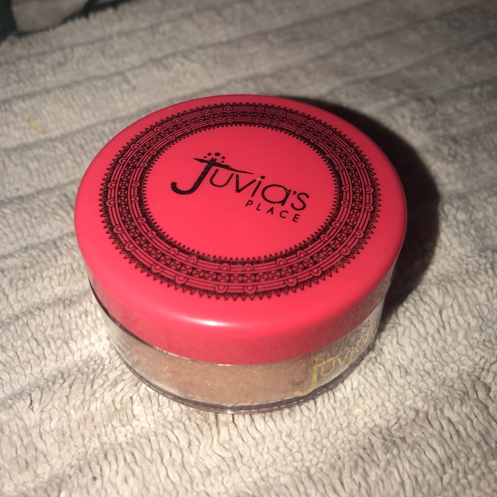 Juvias Highlighter